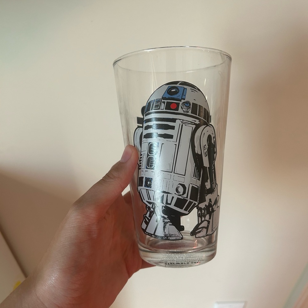Glass Star Wars R2 D2  Drinking Cup